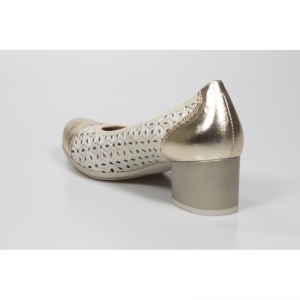  Goud