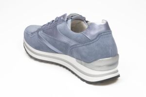  Jeansblauw